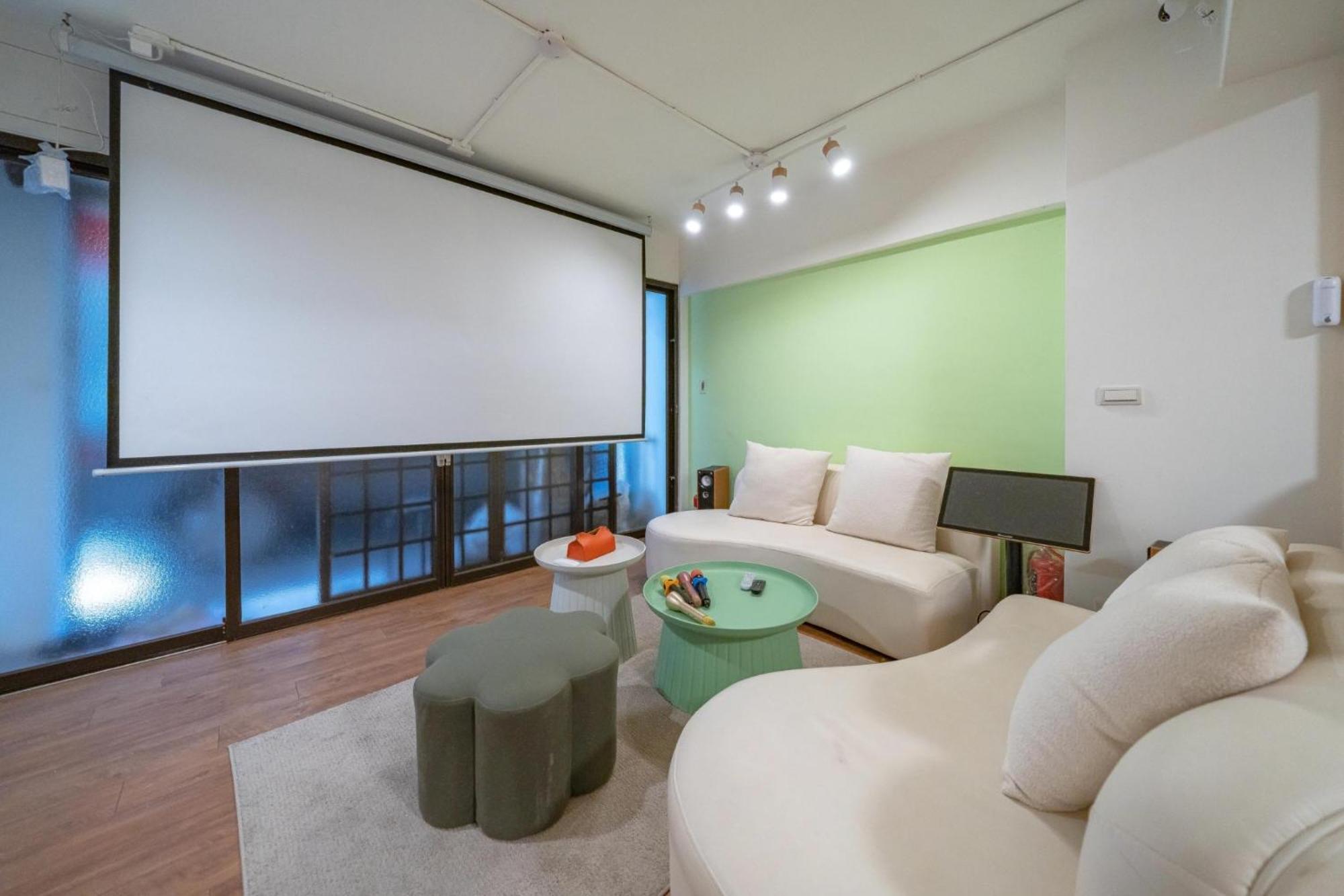 樂福小棧 Love House 宜蘭五結包棟民宿 Ktv 電動麻將 烤肉 Wujie Exterior photo